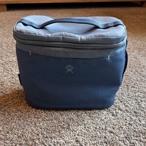 Hydro Flask Blue lunch Bag